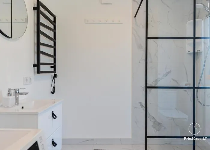 Namas Su Privaciu Baseinu Ir Jacuzzi! Palanga