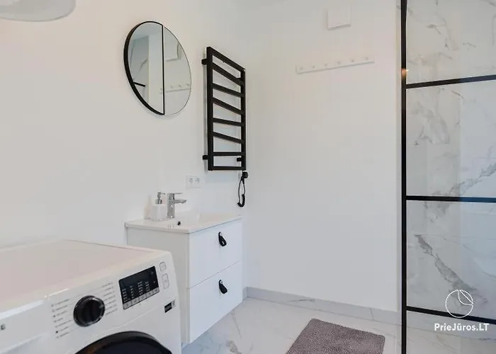 Villa Namas Su Privaciu Baseinu Ir Jacuzzi!